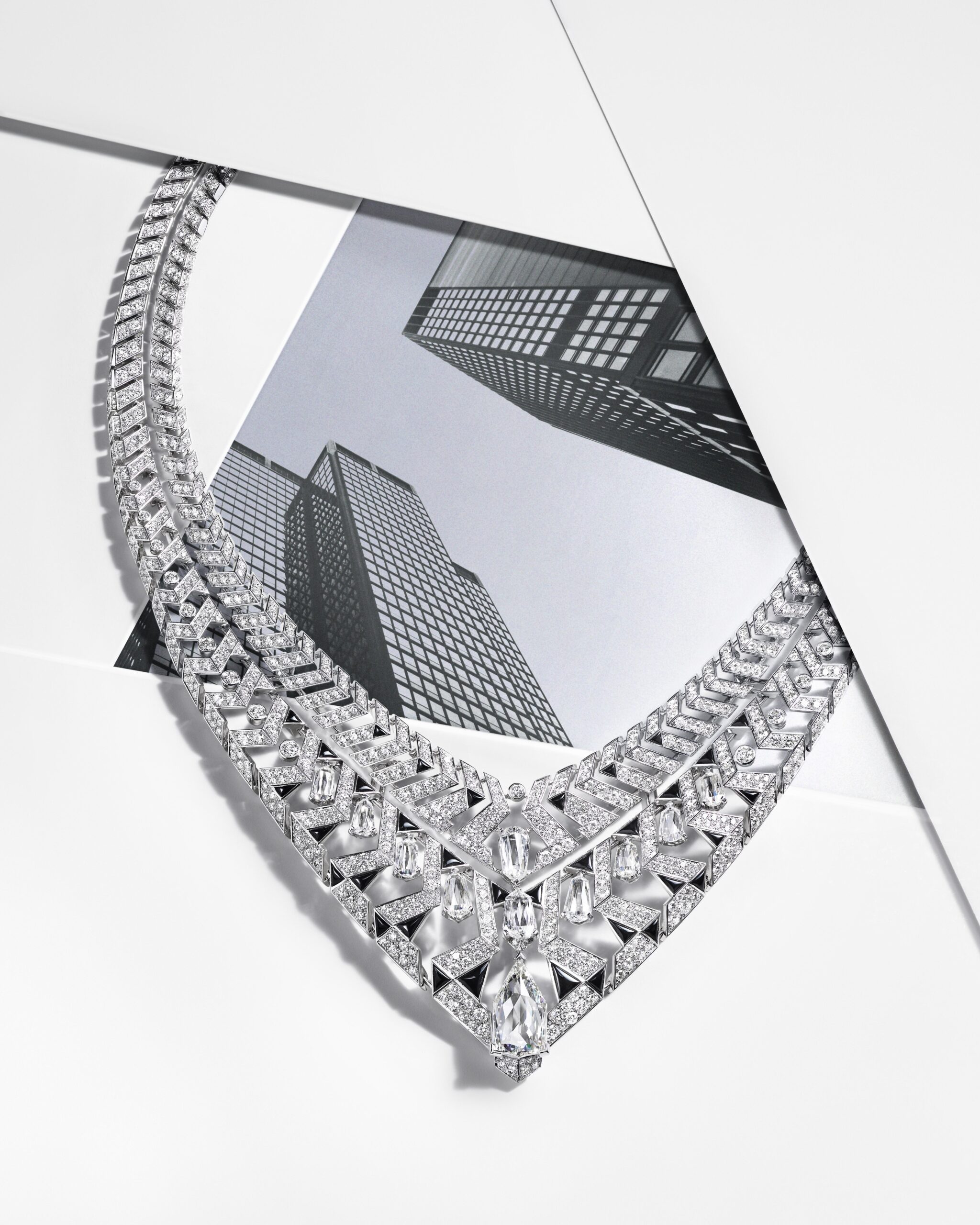 Le Voyage Recommence H7000928 CLAUSTRA credit Iris Velghe RVB 24X30 scaled