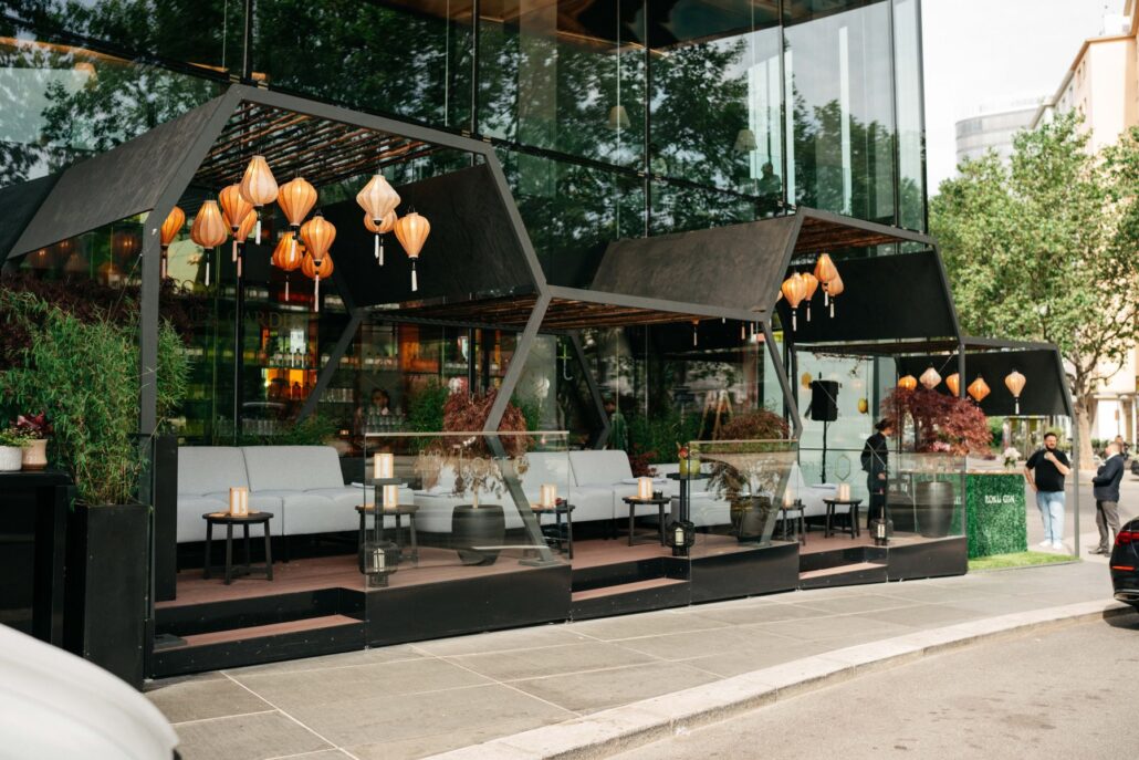 RokuSummerGarden Co @medianomia RalphDarabos fuerBeamSuntory 25