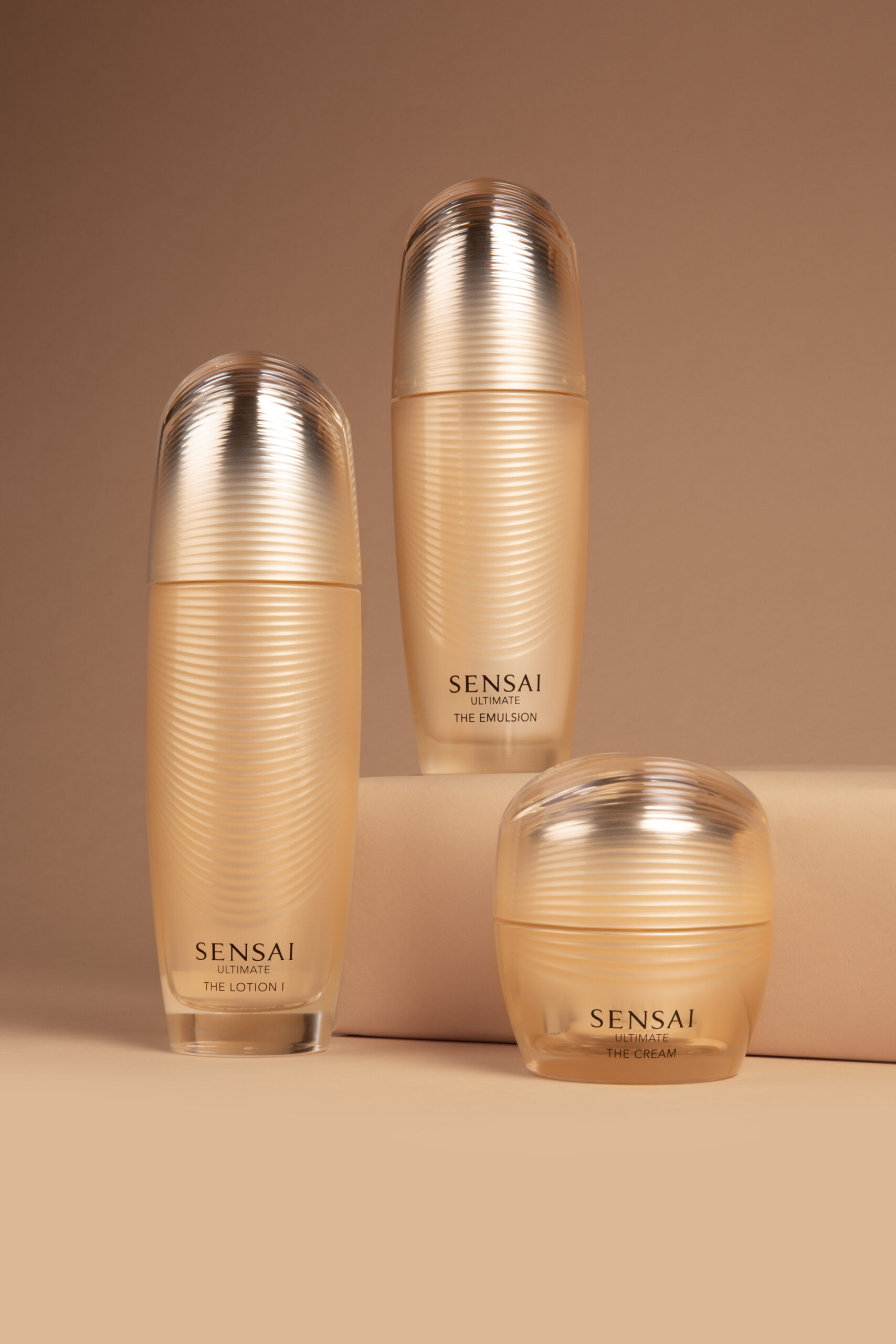 SENSAI ULTIMATE Group Shot mood scaled