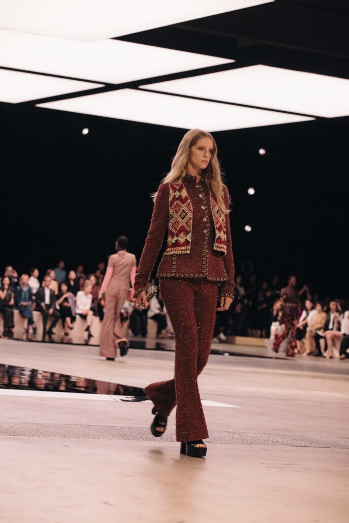 chanel 2022 23 metiers dart collection in tokyo show copyright chanel 36 LD