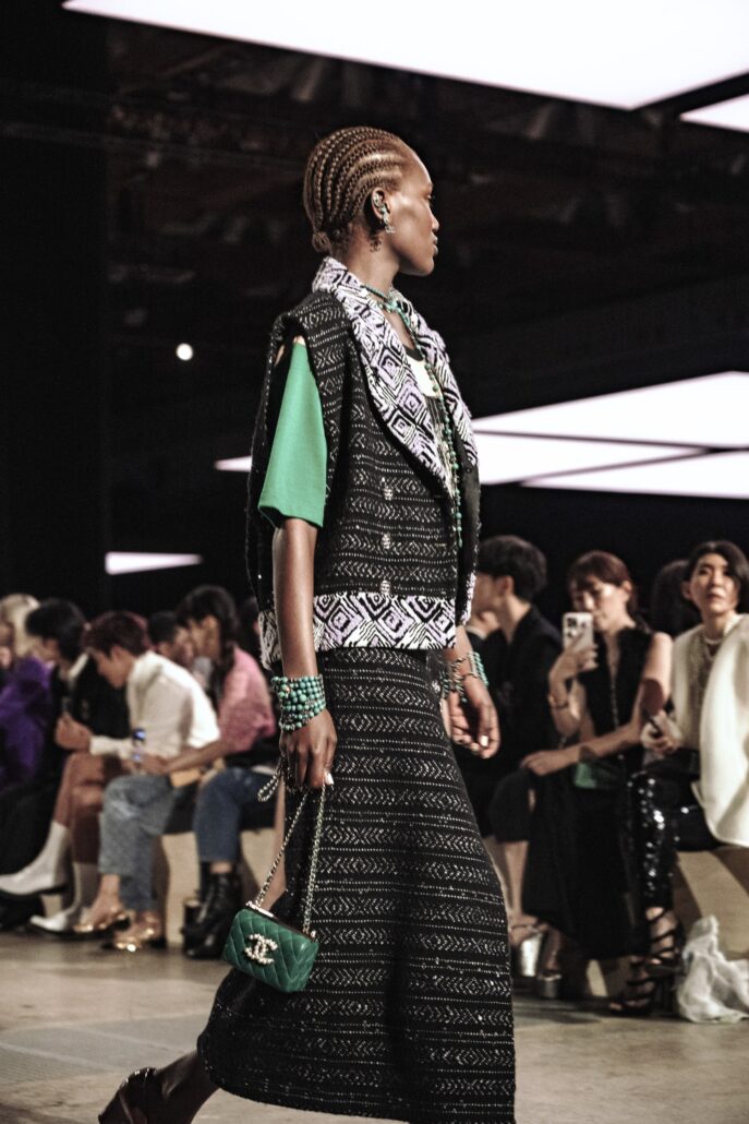 chanel 2022 23 metiers dart collection in tokyo show copyright chanel 63 LD