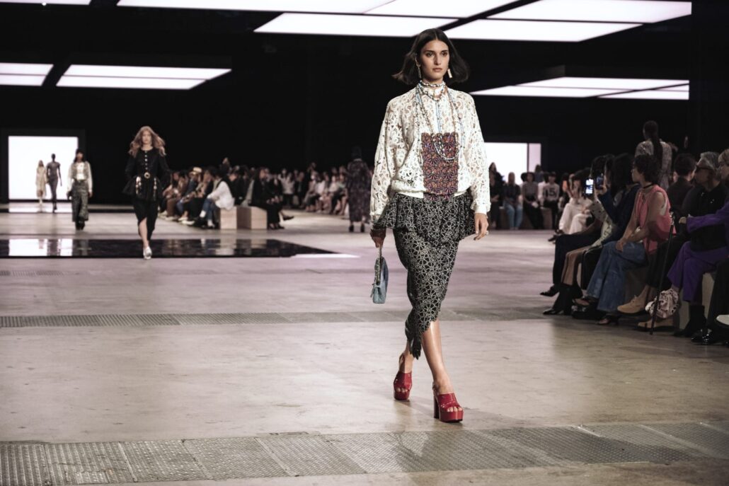 chanel 2022 23 metiers dart collection in tokyo show copyright chanel 68 LD