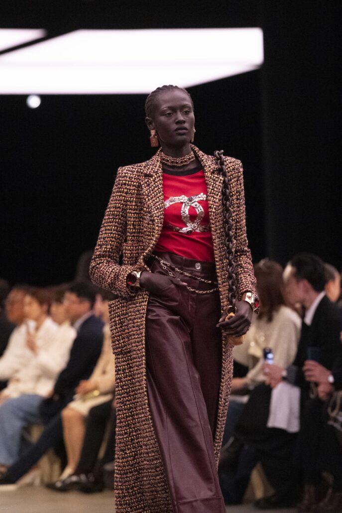 chanel 2022 23 metiers dart collection in tokyo show copyright chanel 76 LD