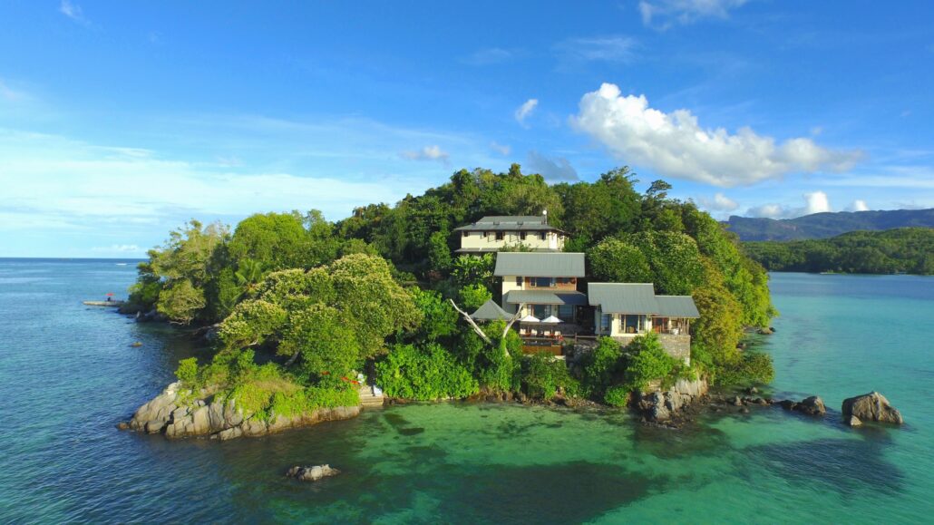 04 Round Island Enchanted Resort © SeyVillas