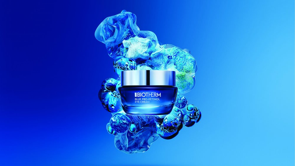 Biotherm Blue Pro Retinol Eye Cream MOOD PIC 4 scaled