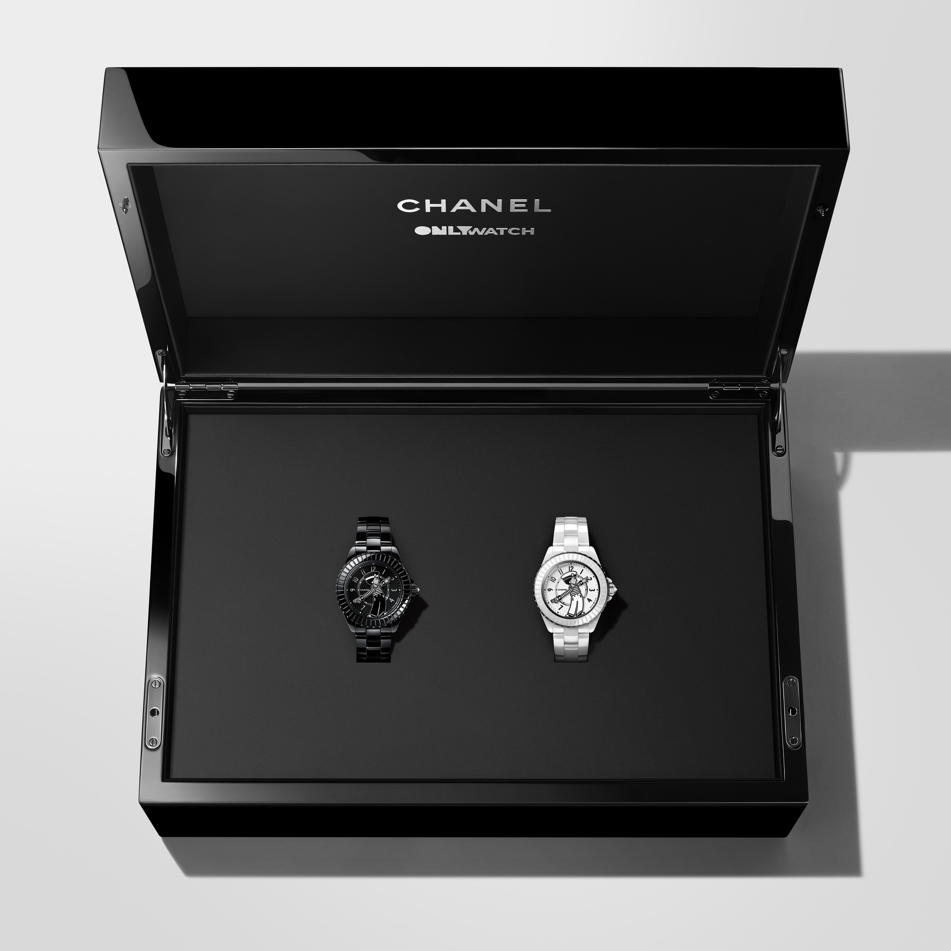 J12 LA PAUSA ONLY WATCH COFFRET RVB.tif JPEG HAUTE DEFINITION