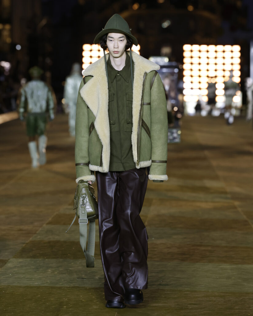 LOUIS VUITTON MENS SPRING SUMMER 2024 LOOK 20