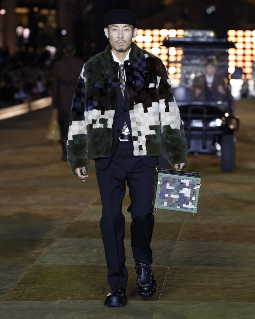 LOUIS VUITTON MENS SPRING SUMMER 2024 LOOK 21