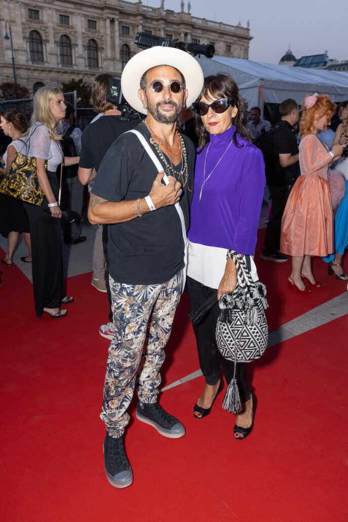 2023 09 11 MQVFW 19 00h a Red Carpet TL Presse 016 Cristiano Infantini Roberta Manganelli