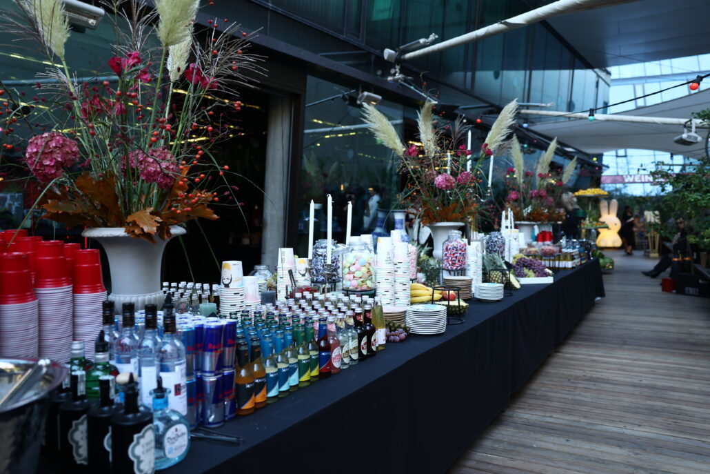 45 18 DOTS Establishment Ambient