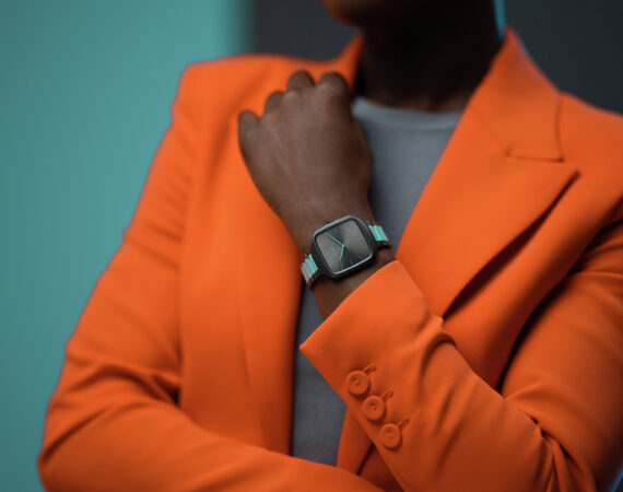 True Square Thinline Le Corbusier R27045162 LS a