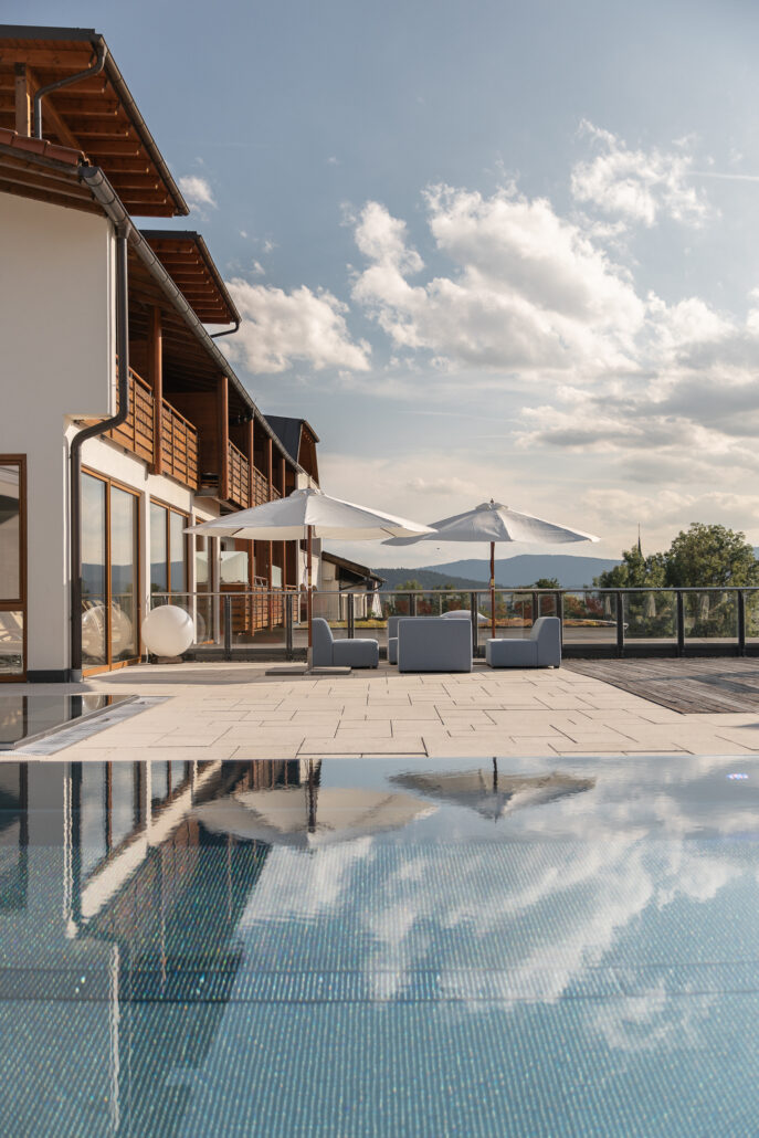 Landromantik Hotel Oswald Relais und Chateaux Pool © Chris Eichhorn 2