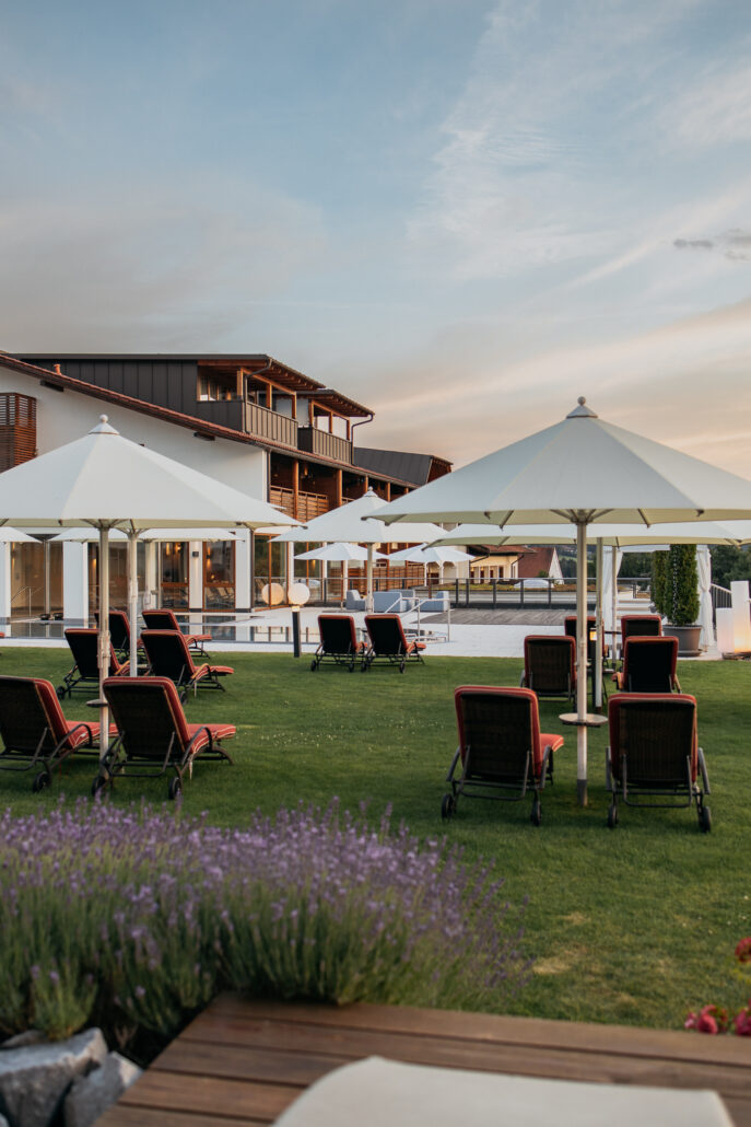 Landromantik Hotel Oswald Relais und Chateaux Spa Garten © Chris Eichhorn