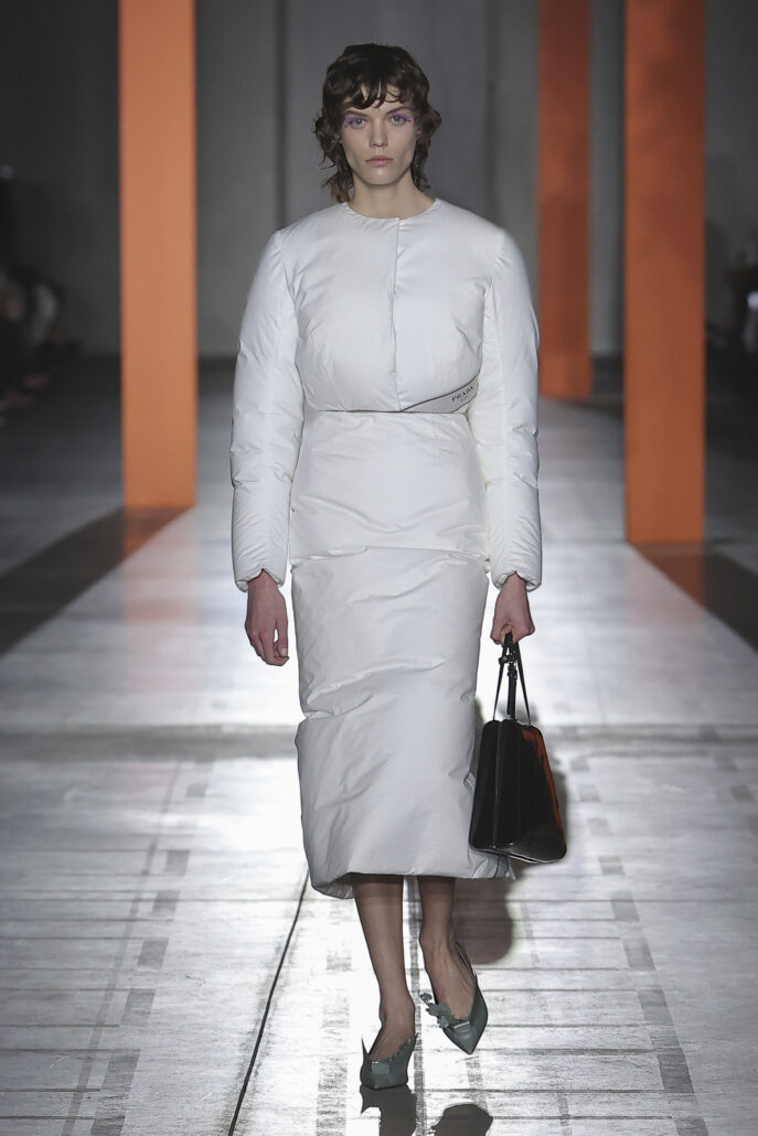 30 PradaDonnaFW23