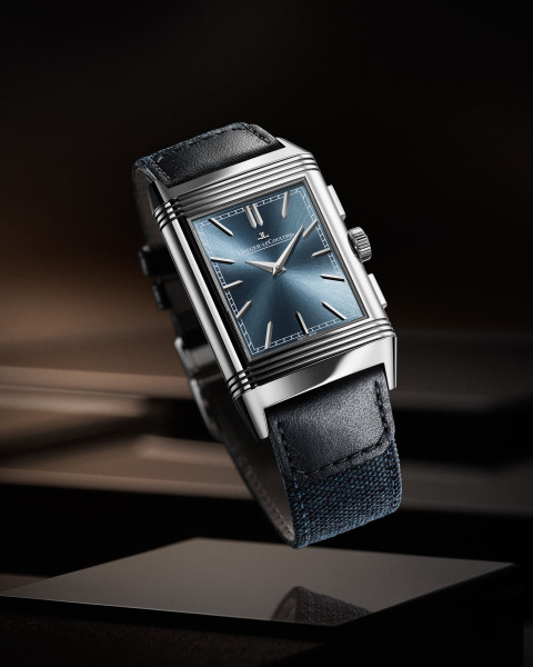 800 jaeger lecoultre reversotributechronograph steel recto 4 5