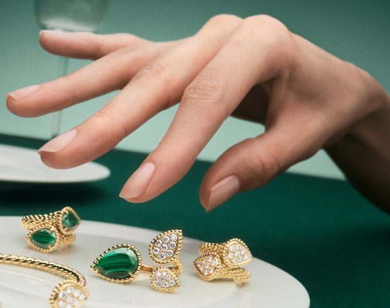 BOUCHERON EOY Emerald Enchantment 2023 – 4 5 – Serpent Boheme yellow gold