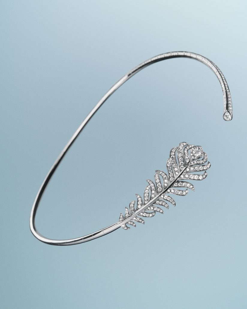 BOUCHERON Fall Winter 2023 – 4 5 – Free Fall Plume de Paon white gold choker