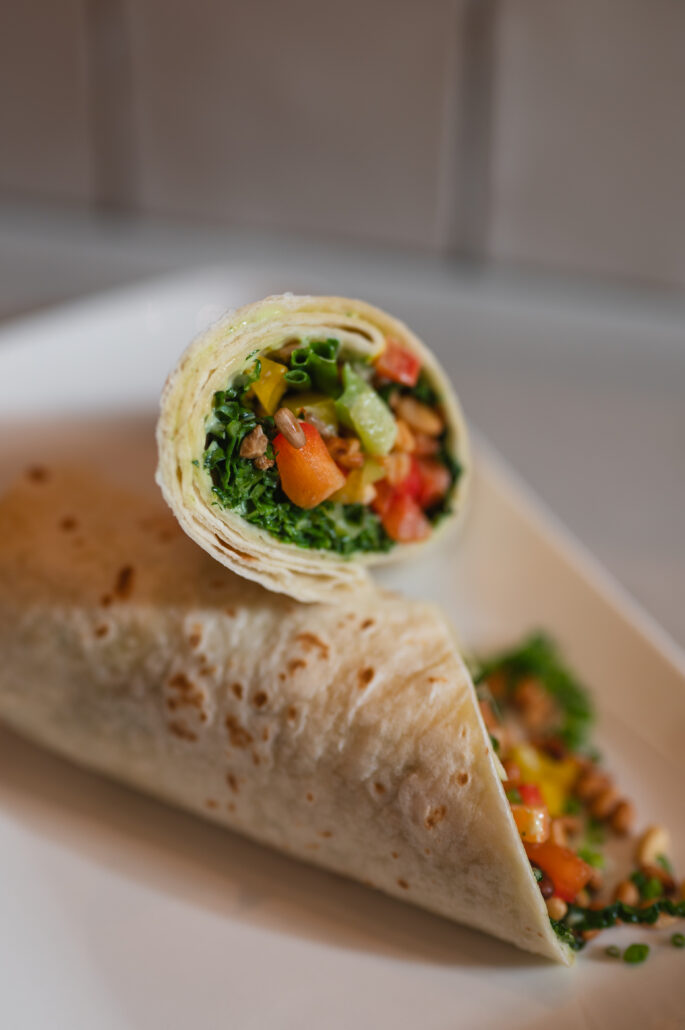 Elias Coffee Shop Kale Wrap c Marion Payr