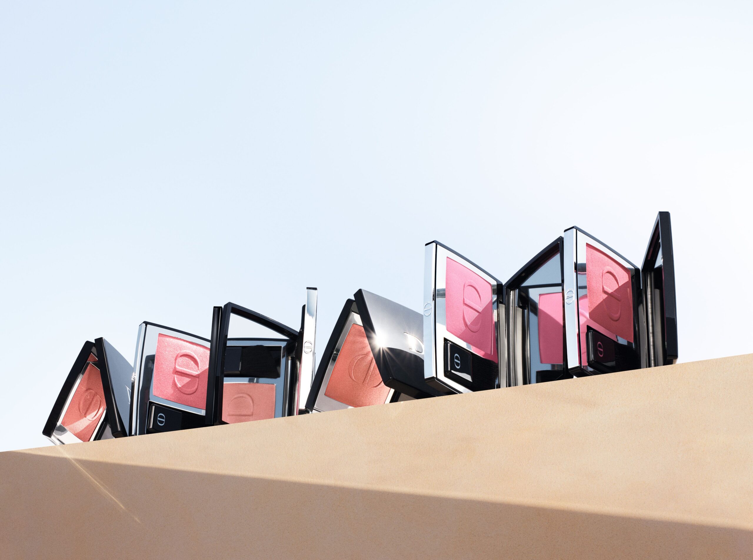 M860 FOREVER S2 23 P07G GAMME Blush HOR 02 L4 F39 scaled