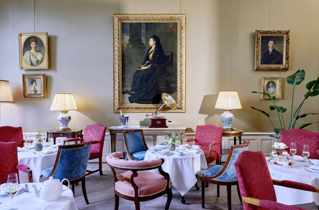 Schlosshotel Kronberg English Afternoon Tea Foto Michael Holz