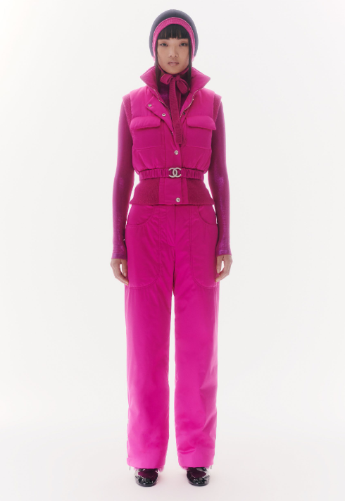 Screenshot 2023 10 10 at 09 36 58 COCO NEIGE 2023 24 COLLECTION chanel e lookbook coco neige 2023 en 3.pdf