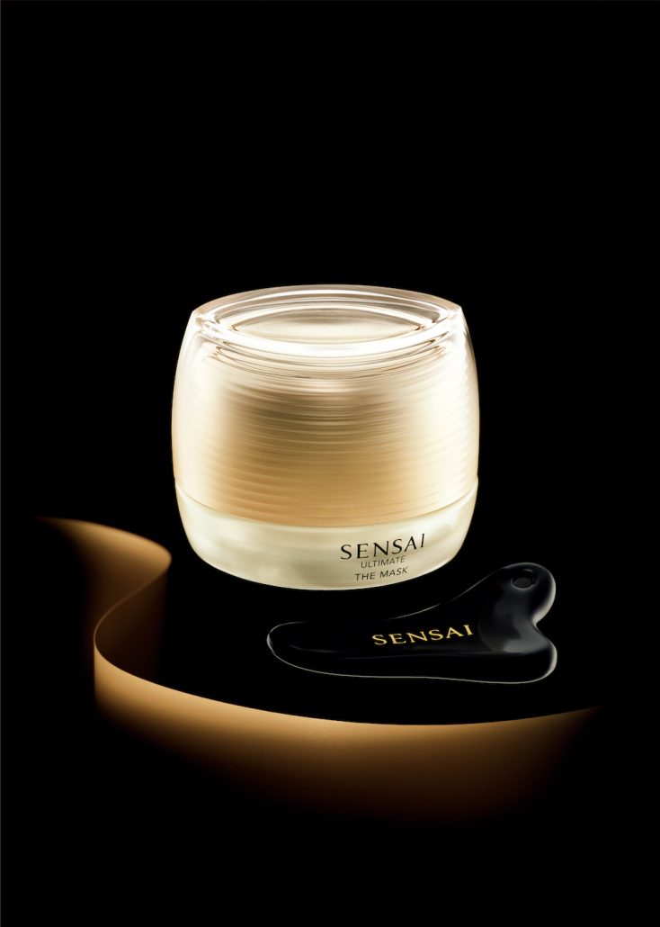 ULTIMATE THE MASK KEY VISUAL 1