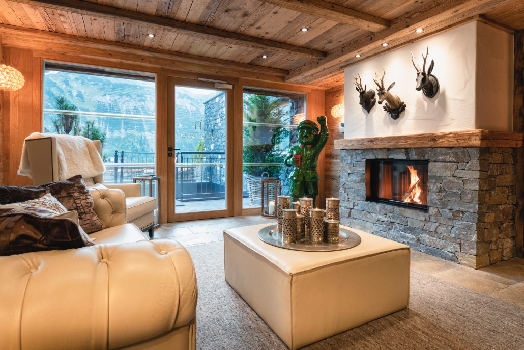 exclusive homes uberhaus living room