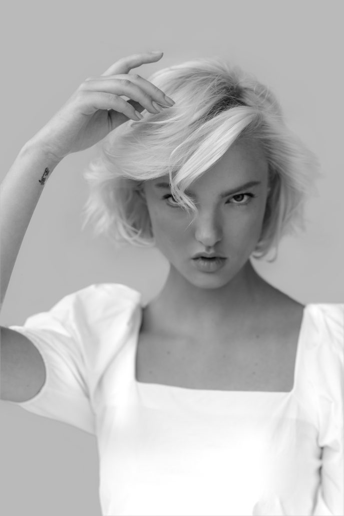 r kerastase blond absolu pure hyaluronic acid serum mood6 1