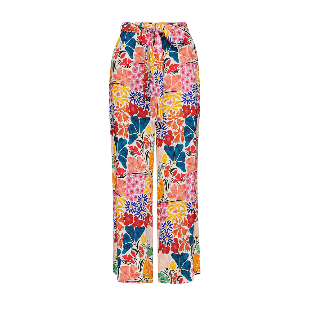 tr ss24 hippo2 ip0480 01 ms75 389 still