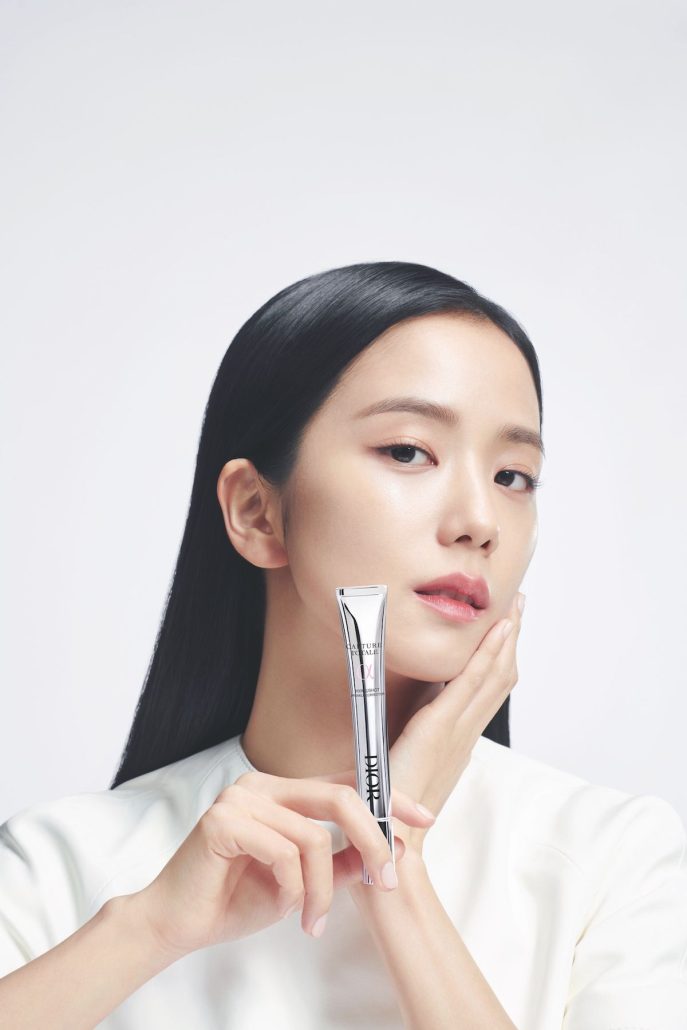 CAPTURE TOTALE HYALUSHOT MODEL VISUAL JISOO