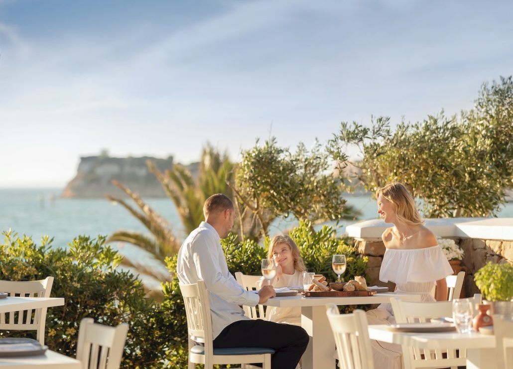 Family Dining c Sani Resort