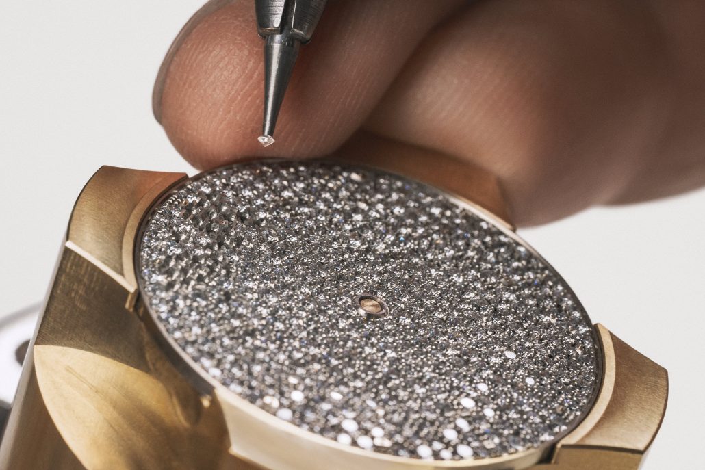 VAC Patrimony MOF 4116U 000G B909 stone setting Dial