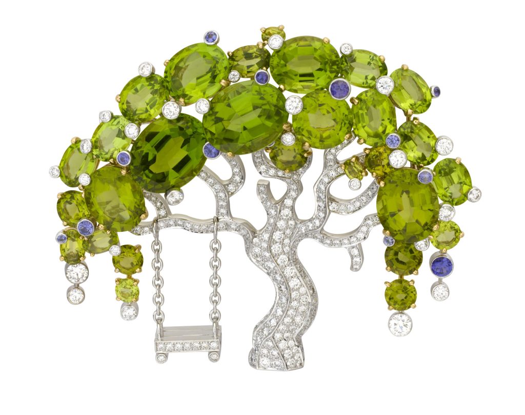 Van Cleef Arpels ML6553 Reverie clip 556699 1 1024x809 1