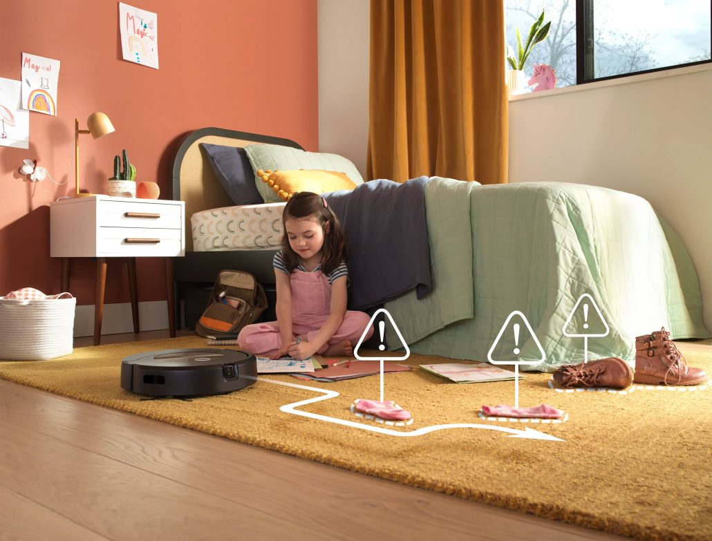 iRobot RoombaCombo j9 Bedroom Obstacles