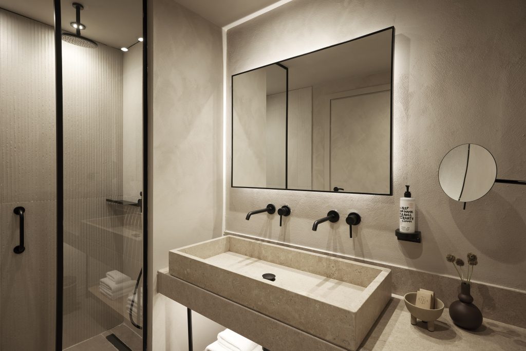 7 Ella Rhodes Helea Premium Sea View Bath HT 1024x683 1