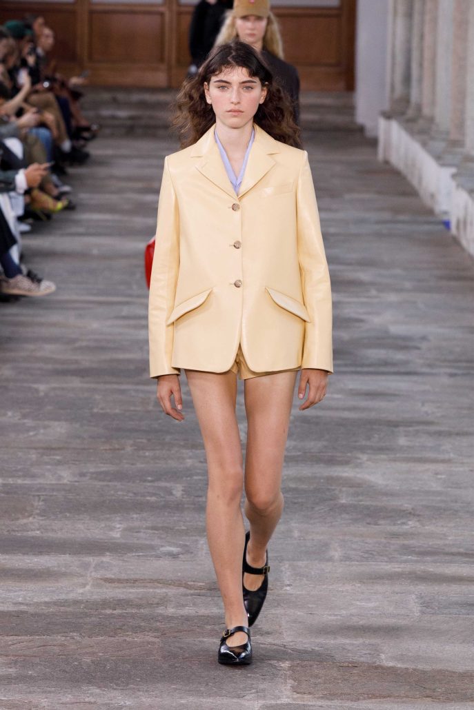 BALLY SS24 show look front portrait10