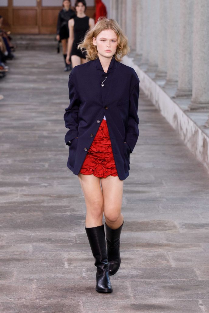 BALLY SS24 show look front portrait41