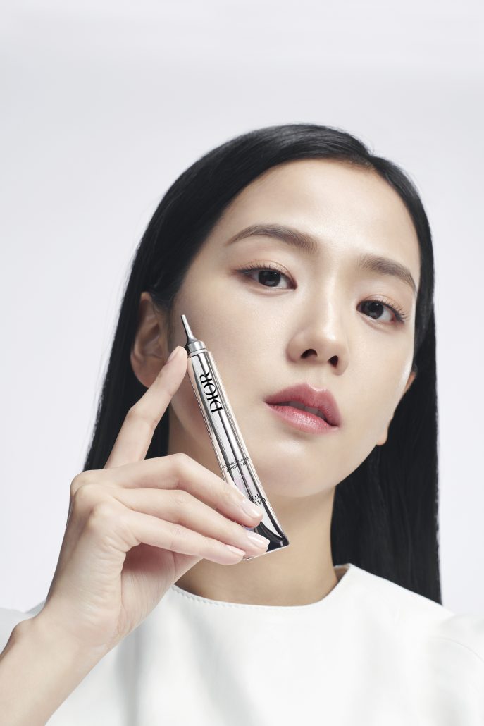 CAPTURE TOTALE HYALUSHOT JISOO EXCLU PRESSE