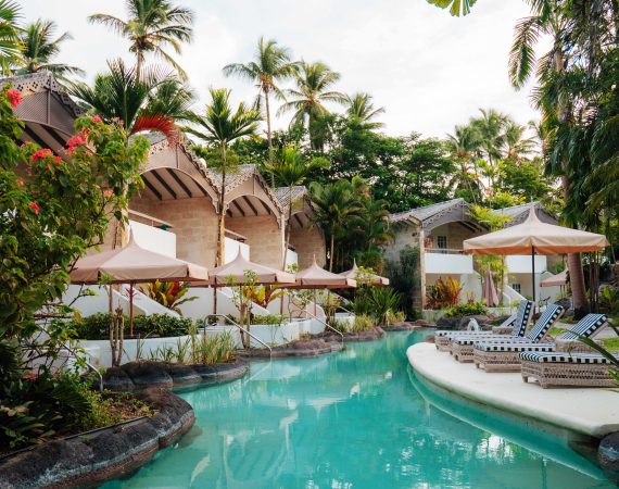 Colony Club by Elegant Hotels Poollandschaft c Marriott International