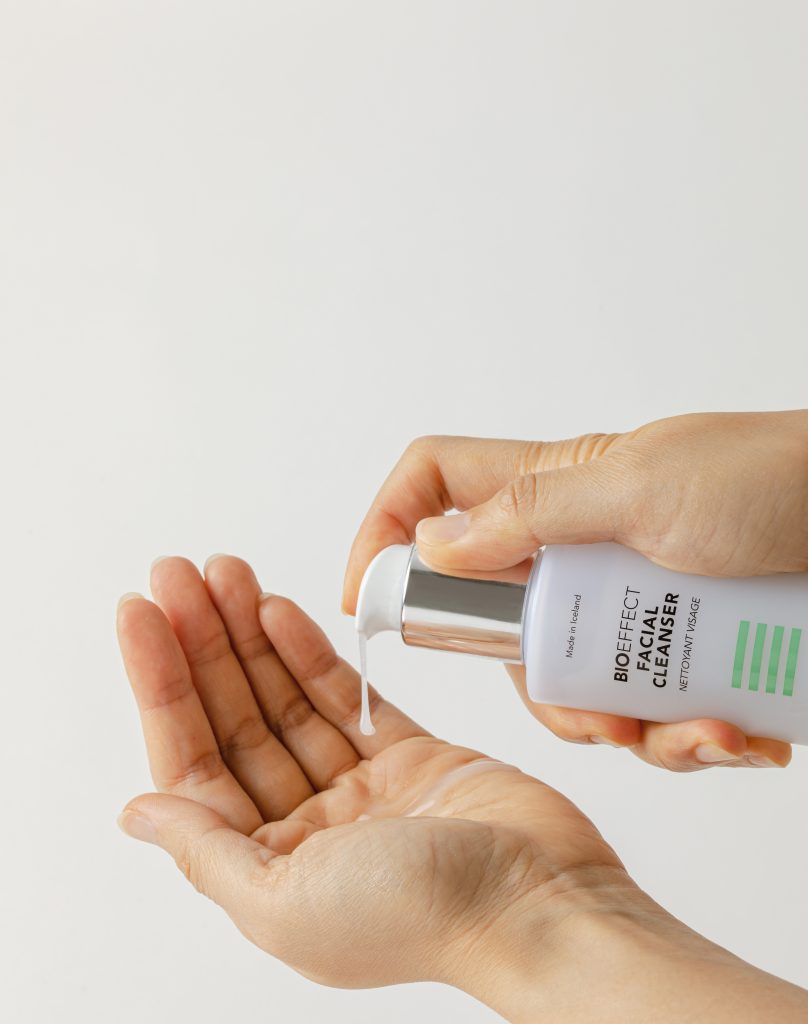 Facial Cleanser Social Media 4 808x1024 1