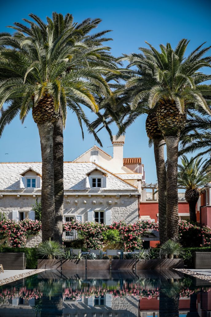 Hotel Lemongarden Garten Ansicht z. Pool