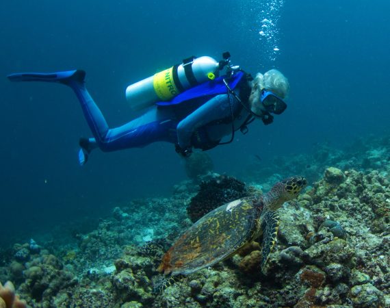 Jean Michel Cousteaues Fari Islands