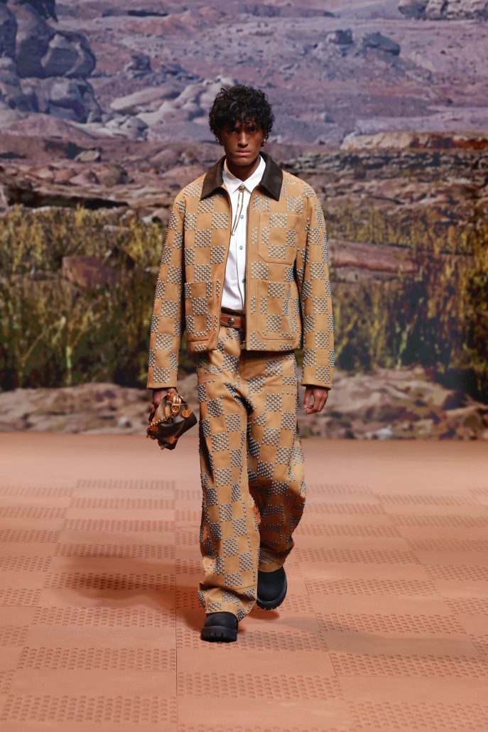 Louis Vuitton Mens Fall Winter 2024 Look 33
