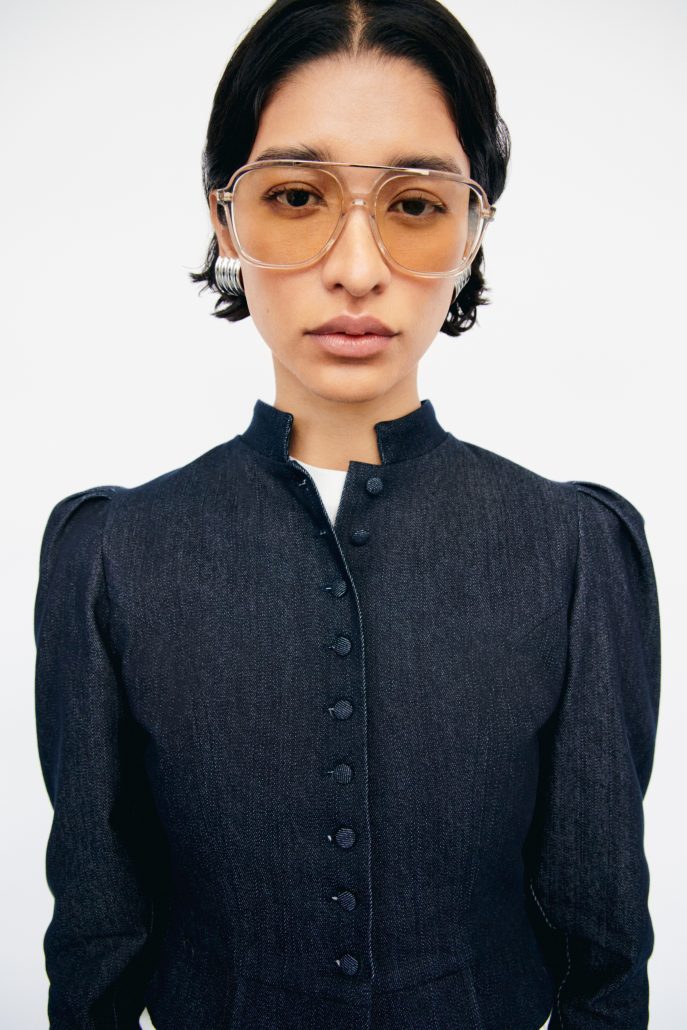 MU NAP RTW London SHOT 05 0100 IB F03