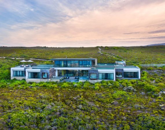 Morukuro Beach Lodge exterior 1024x860 1