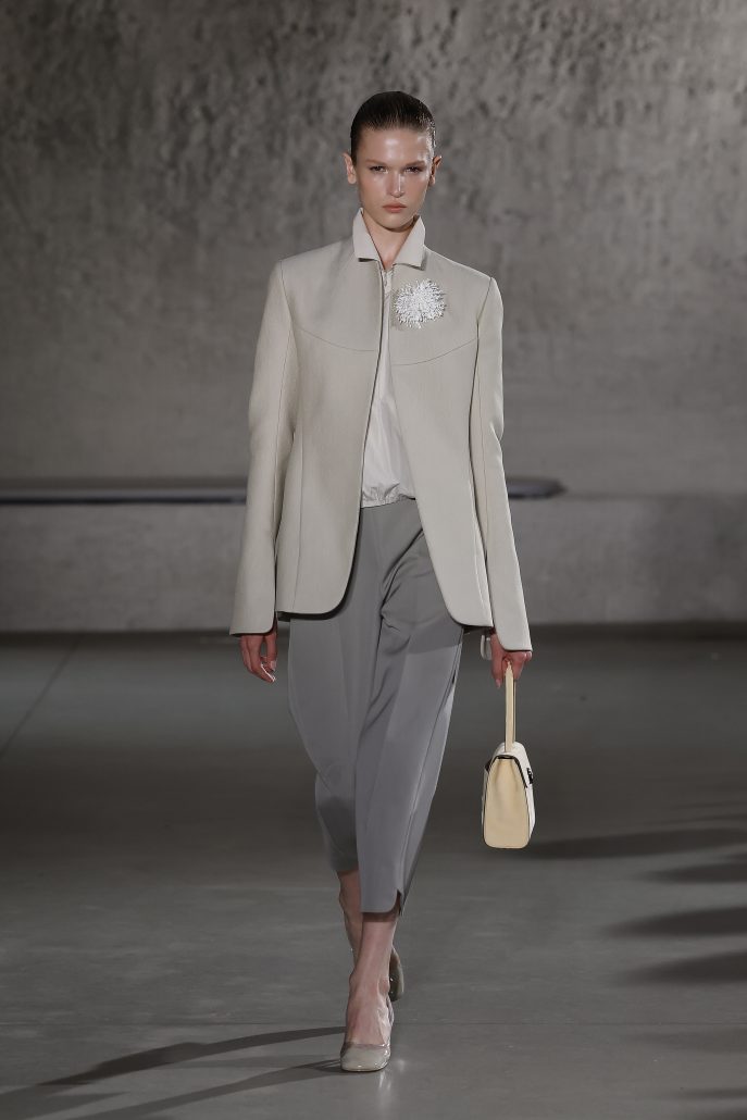 TB SS24 SHOW LOOK 16 2x3