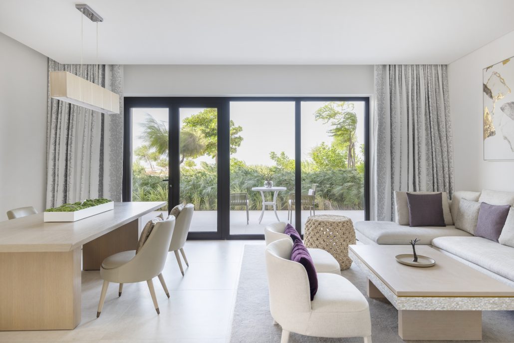 Zulal Discovery Executive Suite Living Room