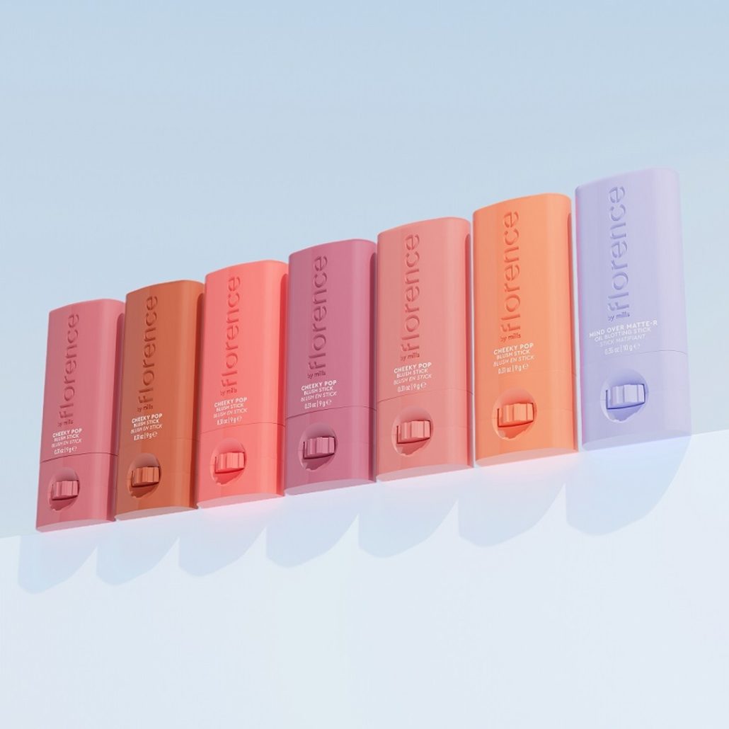 makeup still florence groupshot sticks 01 0925 low