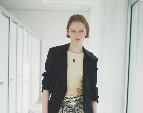 SANDRO SS24 LOOKBOOK 20 2 cmykF Kopie