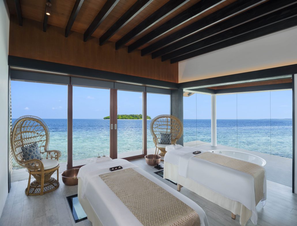 Westin Maldives Spa Suite c Marriott International